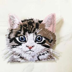 NWOT Iron-On Fluffy White Kitten with Blue Eyes Pocket Patch